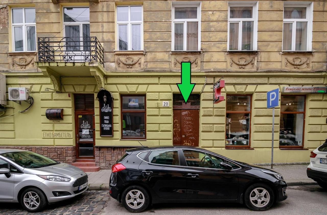 Golden Violin ! Apartments Lviv S Екстериор снимка