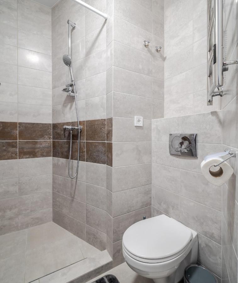 Golden Violin ! Apartments Lviv S Екстериор снимка