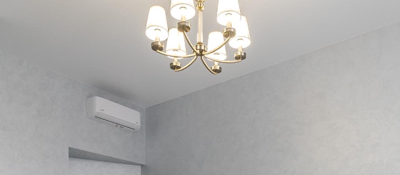 Golden Violin ! Apartments Lviv S Екстериор снимка
