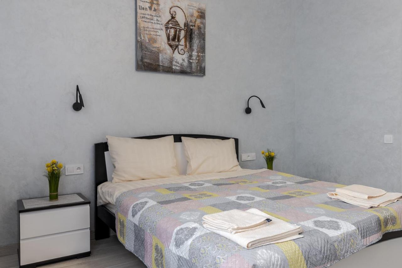 Golden Violin ! Apartments Lviv S Екстериор снимка