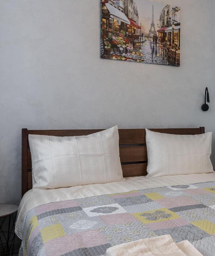 Golden Violin ! Apartments Lviv S Екстериор снимка