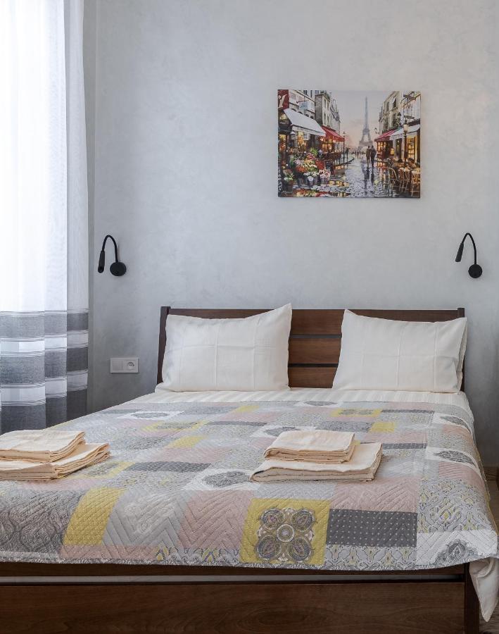 Golden Violin ! Apartments Lviv S Екстериор снимка